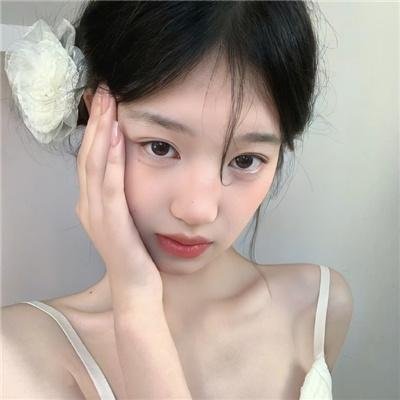 时有女子世无双